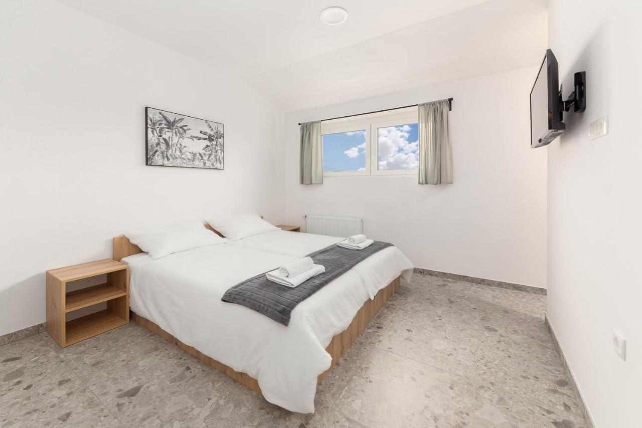B&B Alba Ajdovščina Екстериор снимка